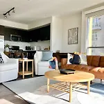 West Hollywood Gem 2-Bedroom Apartment