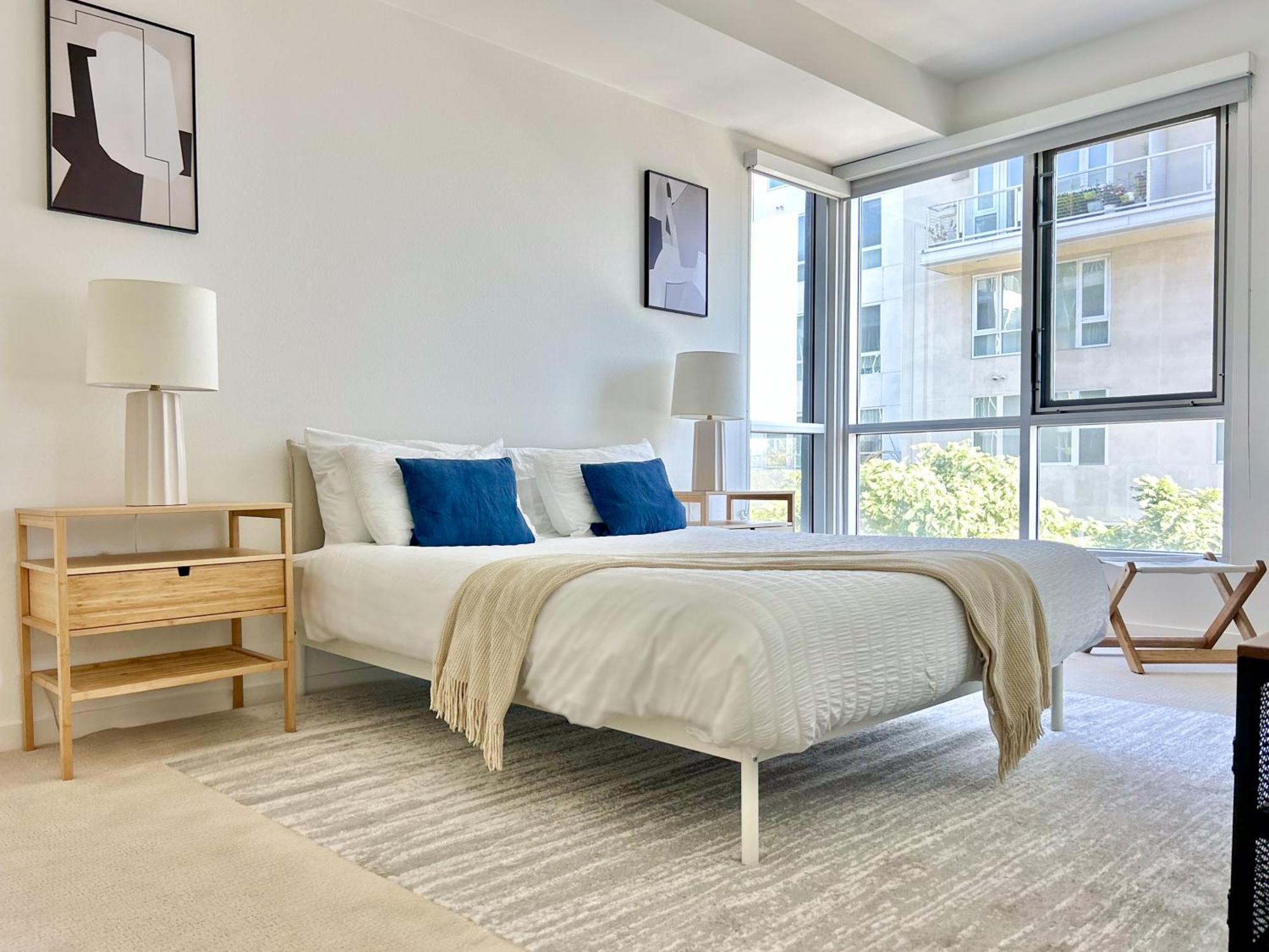 West Hollywood Gem 2-bedroom
